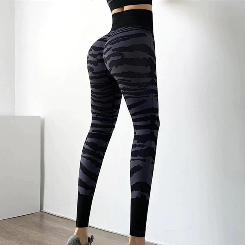 http://www.vogabar.com/cdn/shop/products/z001clothing-high-waist-zebra-pattern-fitness-sports-leggings-6_900x_1_1024x1024.jpg?v=1646951754